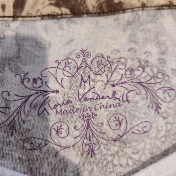 Top - Picture 3 of 3